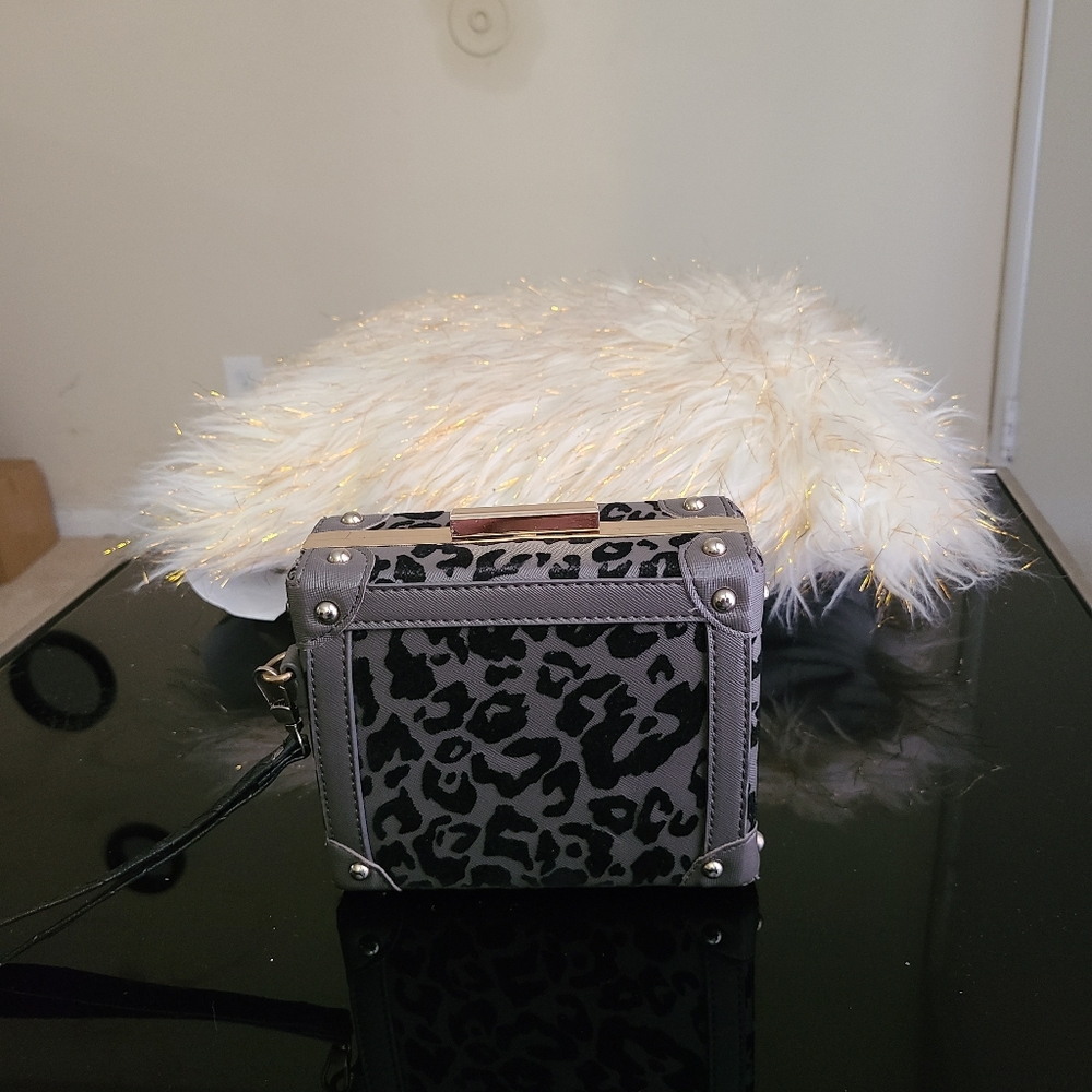 Clutch purse